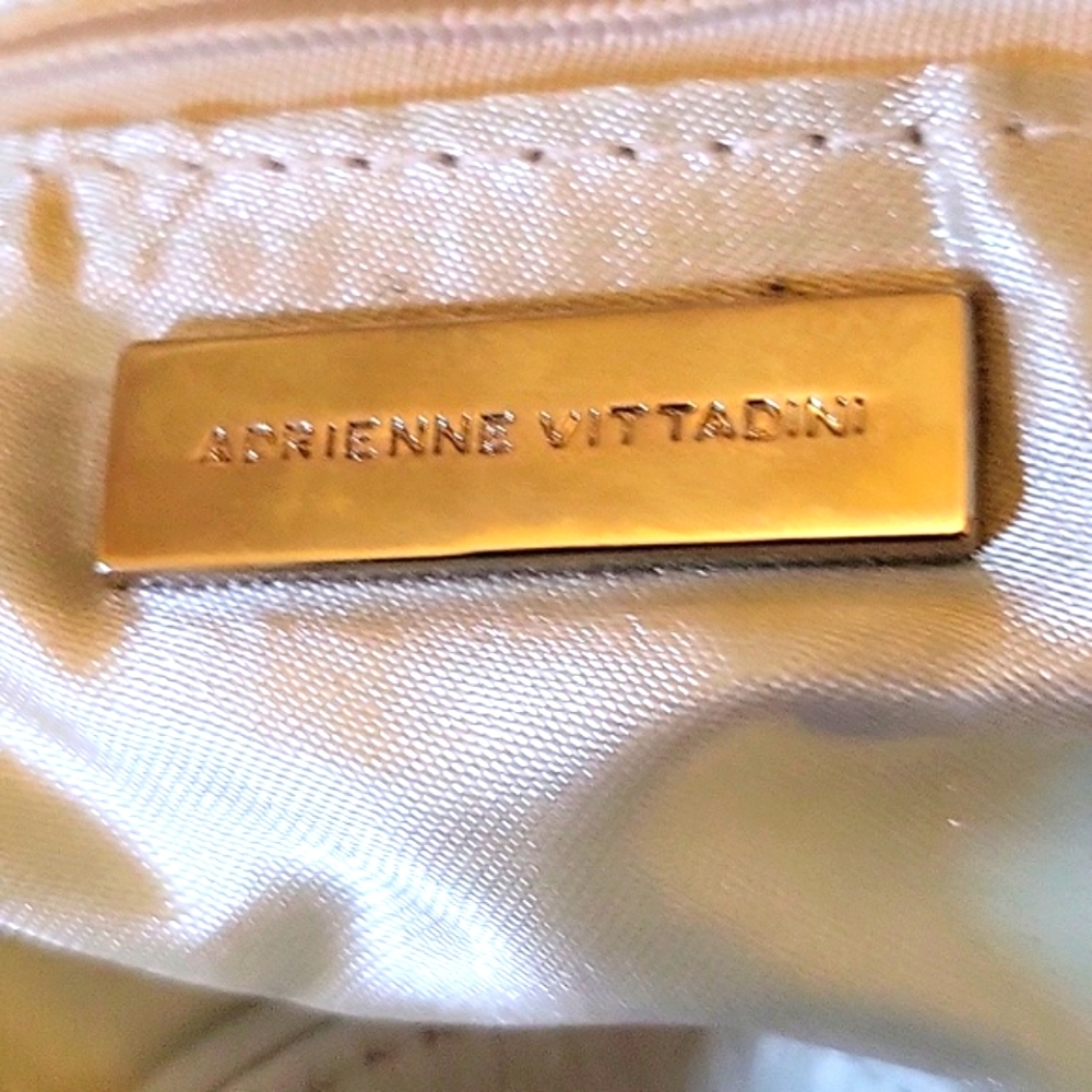 Adrienne Vittadini hobo bag